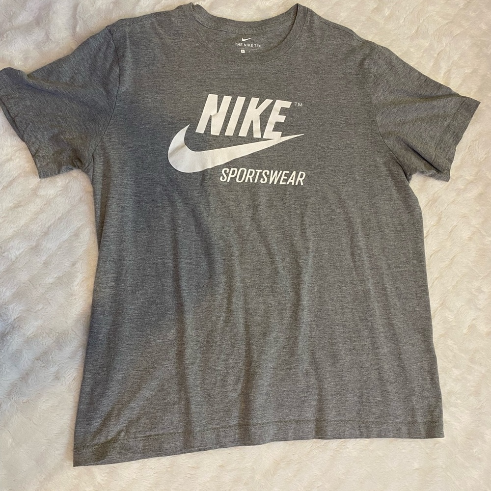 nike tshirt